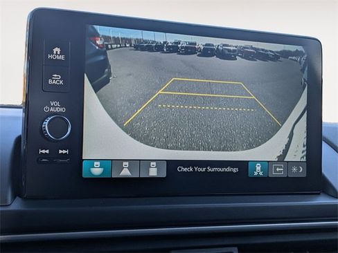 New 2025 Honda Pilot Touring image 19