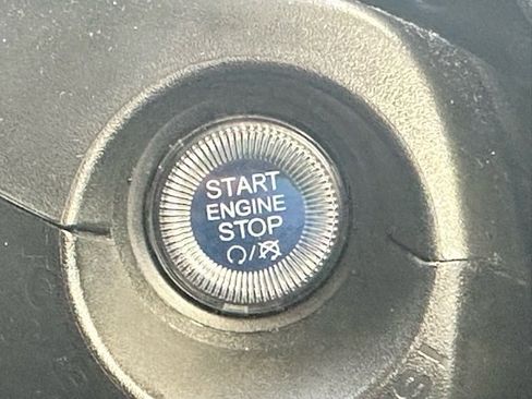 Used 2023 Jeep Renegade Altitude w/ Convenience Group I image 13