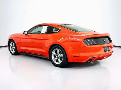 Used 2015 Ford Mustang Coupe RWD image 5