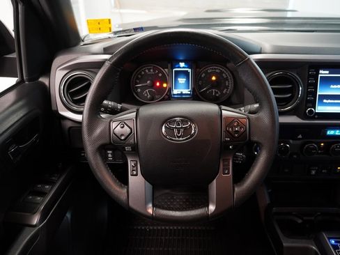 Used 2023 Toyota Tacoma TRD Sport image 10