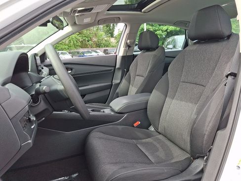 Certified 2024 Honda Accord EX image 12