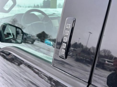 Used 2015 Ford F150 XLT w/ Equipment Group 302A Luxury image 39