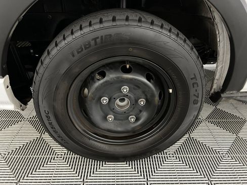 Used 2023 Ford Transit 350 XLT image 12