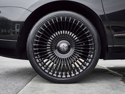 Used 2019 Rolls-Royce Cullinan AWD/4WD image 21