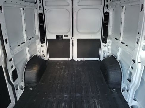 Used 2025 RAM ProMaster 1500 w/ Premium Convenience Group FWD image 10