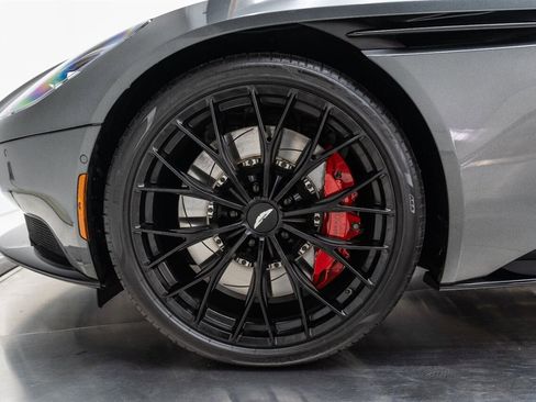 Used 2019 Aston Martin DB11 Volante image 99
