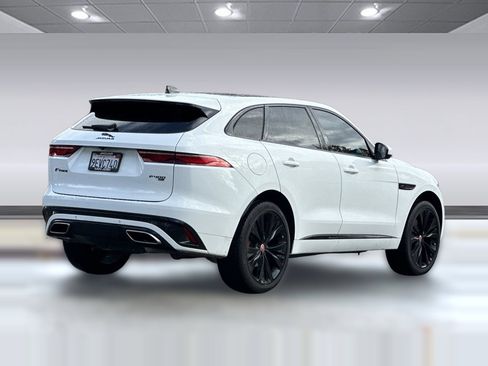 Used 2023 Jaguar F-PACE R-Dynamic S image 8