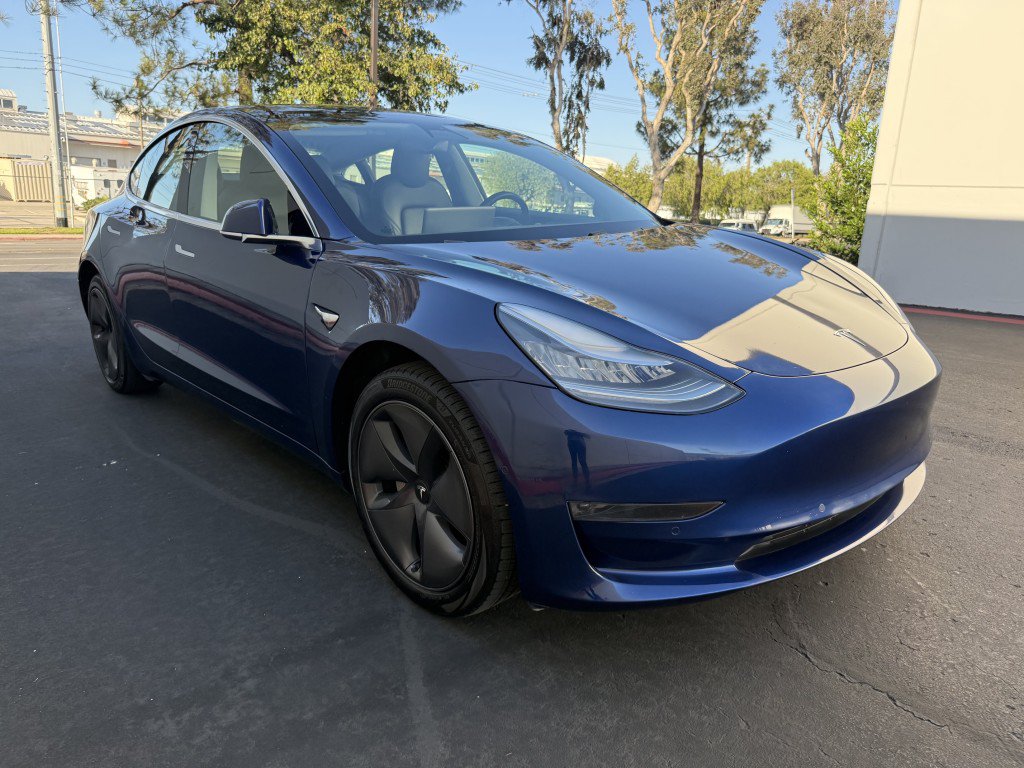 Used 2020 Tesla Model 3 Standard Range Plus RWD image 2