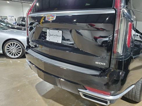 Used 2023 Cadillac Escalade Premium Luxury AWD/4WD image 44