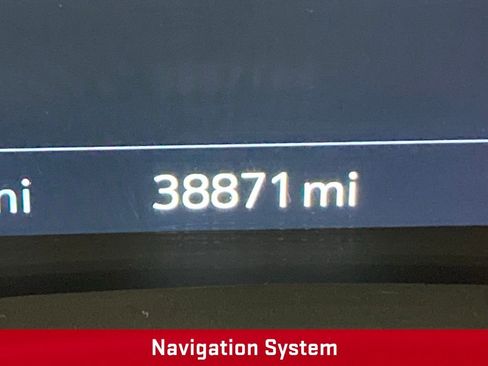 Used 2022 Buick Envision Avenir w/ Technology Package II image 6