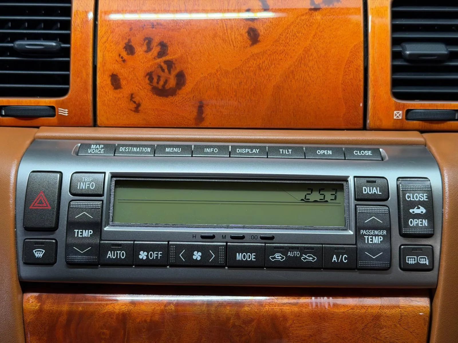 Used 2003 Lexus SC 430 Convertible RWD image 32