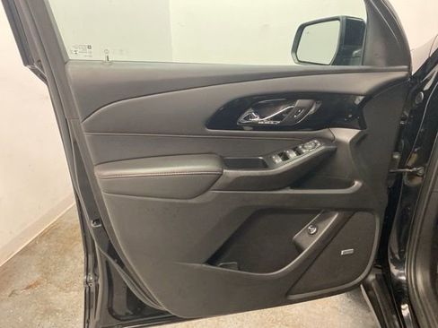 Certified 2023 Chevrolet Traverse RS image 22