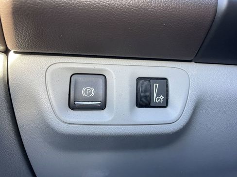 Used 2017 GMC Acadia SLT image 34