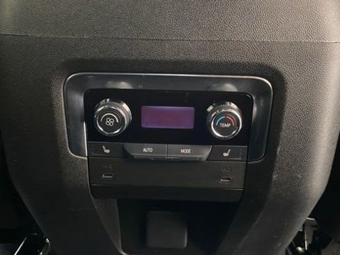 Used 2025 Chevrolet Tahoe Z71 w/ Comfort Package image 28