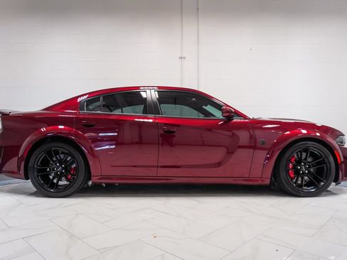 Used 2022 Dodge Charger SRT Hellcat w/ Carbon/Suede Interior Package RWD image 34
