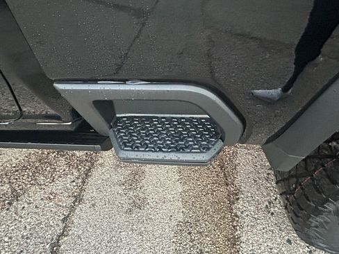 New 2026 Chevrolet Silverado 2500 ZR2 image 16