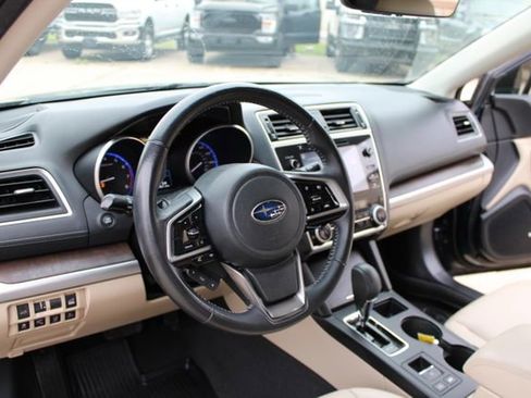 Used 2018 Subaru Outback 3.6R Limited image 20