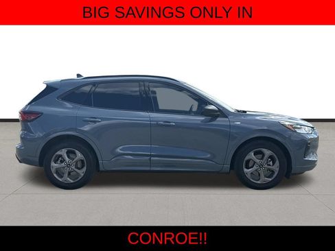 Used 2023 Ford Escape ST-Line w/ Tech Pack #1 FWD image 4