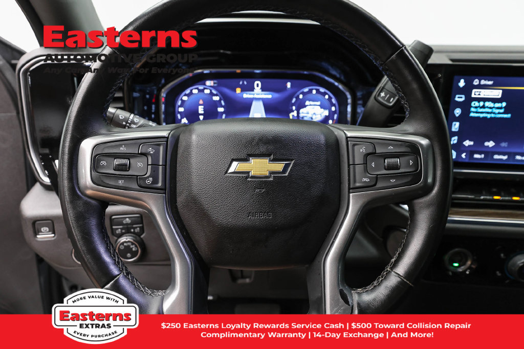 Used 2024 Chevrolet Silverado 1500 LT AWD/4WD image 11