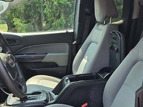 Used 2016 GMC Canyon 4x4 Extended Cab w/ Convenience Package image 6