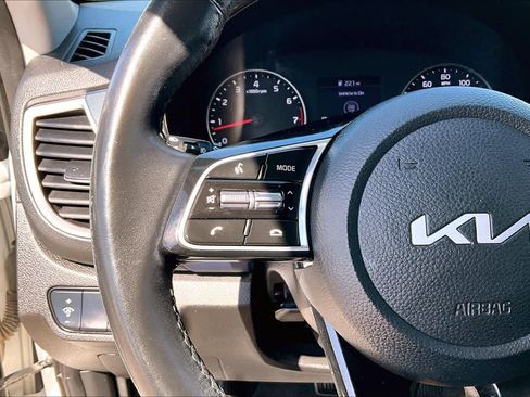 Used 2023 Kia Seltos S w/ Navigation Package FWD image 23