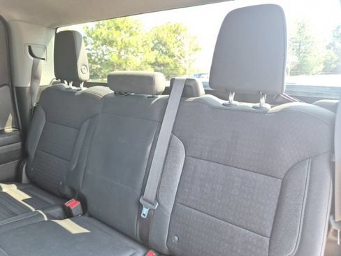 Used 2022 Chevrolet Silverado 1500 RST AWD/4WD image 36