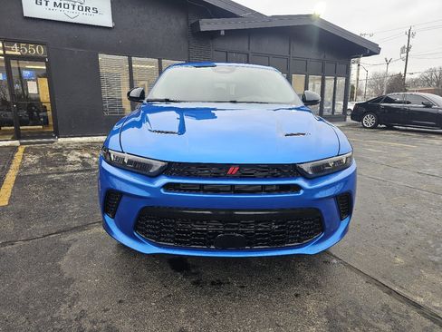Used 2024 Dodge Hornet GT w/ GT Blacktop Package image 2
