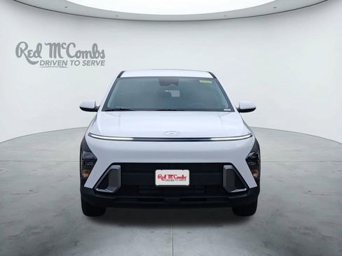 New 2026 Hyundai Kona SE image 8