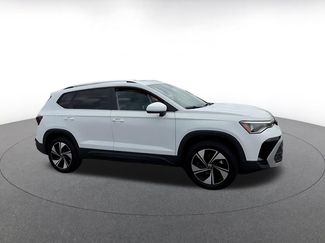 Used 2026 Volkswagen Taos SE AWD/4WD video 2