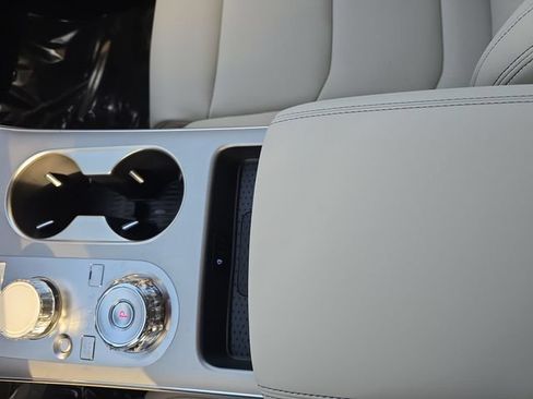 New 2026 Genesis GV70 2.5T Select AWD/4WD image 21