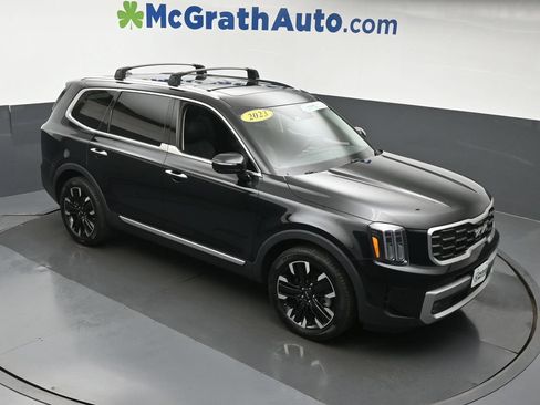 Used 2023 Kia Telluride AWD image 3