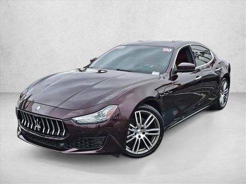Used 2020 Maserati Ghibli image 1