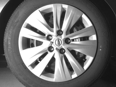 Used 2025 Nissan Sentra S FWD image 15