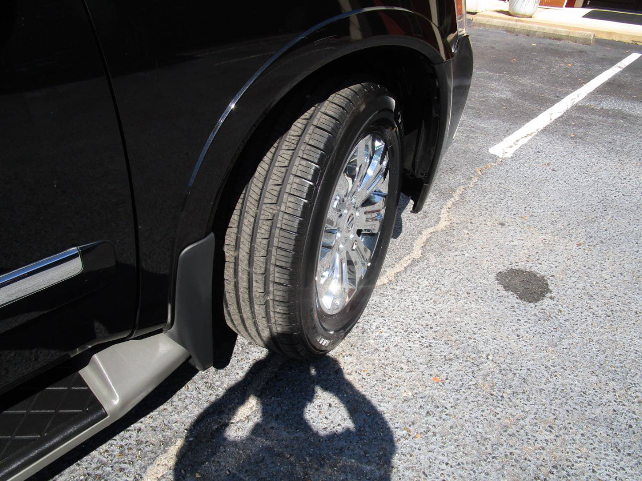 Used 2015 Nissan Armada Platinum RWD image 36
