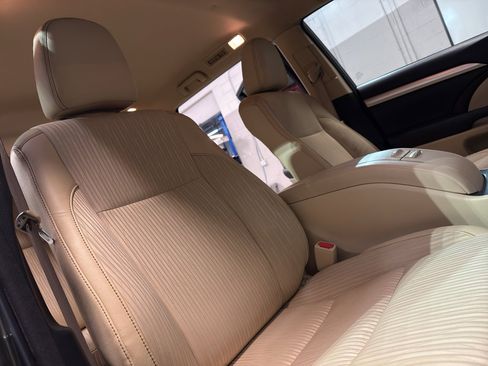 Used 2014 Toyota Highlander Plus image 21