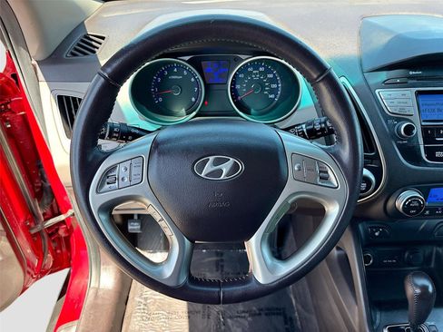 Used 2013 Hyundai Tucson Limited image 11