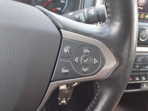 Used 2020 Chevrolet Colorado Z71 AWD/4WD image 15