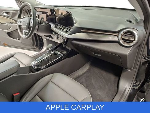 Used 2024 Chevrolet Trax ACTIV w/ Sunroof Package image 21