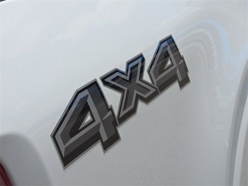 Used 2025 Ford F150 XLT w/ Equipment Group 302A MID image 10