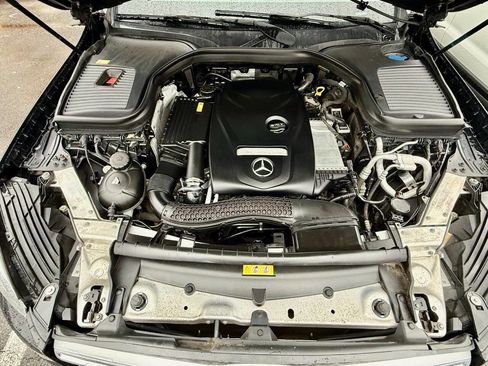 Used 2016 Mercedes-Benz GLC 300 w/ Premium Package image 25