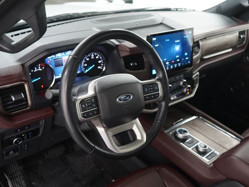 Used 2024 Ford Expedition Limited AWD/4WD image 22