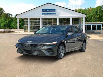 New 2025 Hyundai Elantra Blue