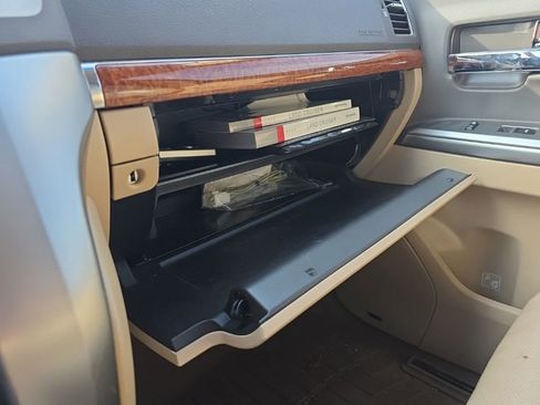 Used 2014 Toyota Land Cruiser image 33