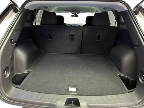 Used 2022 Chevrolet Blazer LT FWD image 24