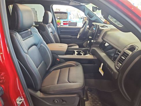 New 2026 RAM 1500 Laramie AWD/4WD image 15