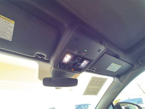 Used 2023 Volkswagen ID.4 Pro image 22