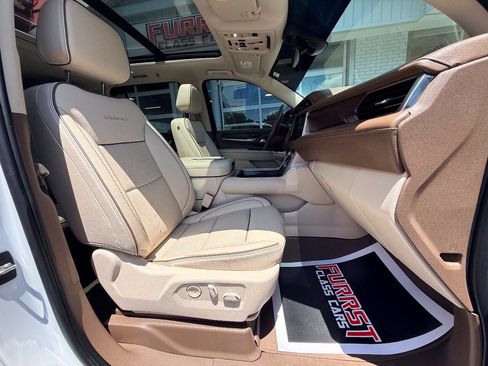 Used 2022 GMC Yukon Denali AWD/4WD image 47
