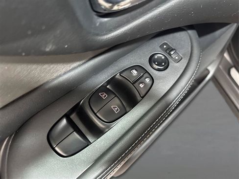 Used 2023 Nissan Murano S AWD/4WD image 29