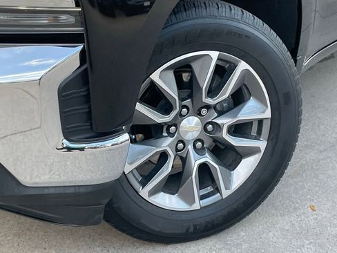 Used 2022 Chevrolet Silverado 1500 LT w/ Safety Package image 9