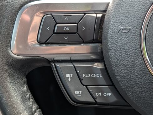 Used 2015 Ford Mustang GT RWD image 31